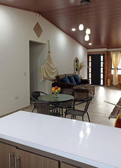 Hermosa Casa Campestre Moderna "Rancho La Marina" Chiquinquirá 外观 照片